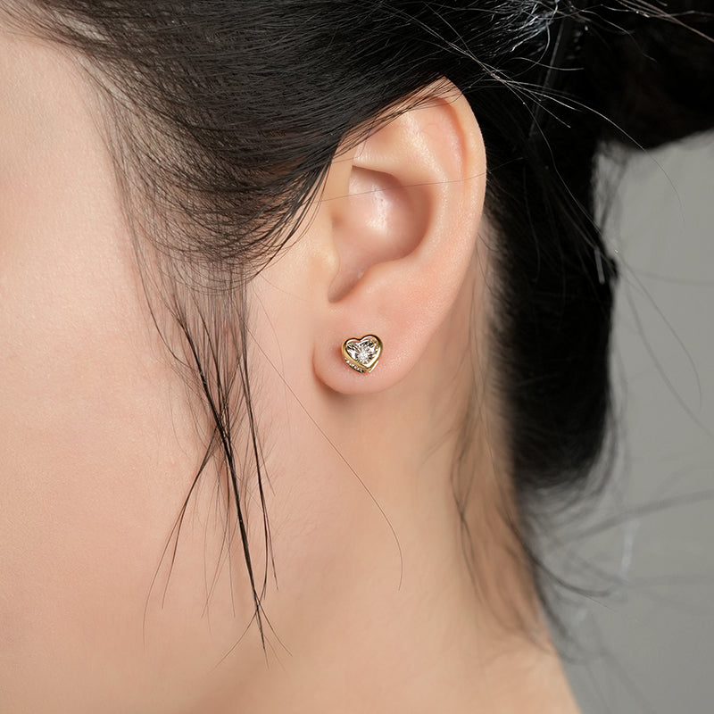Dara 18k金钻石心形设计耳环 KH1642001 