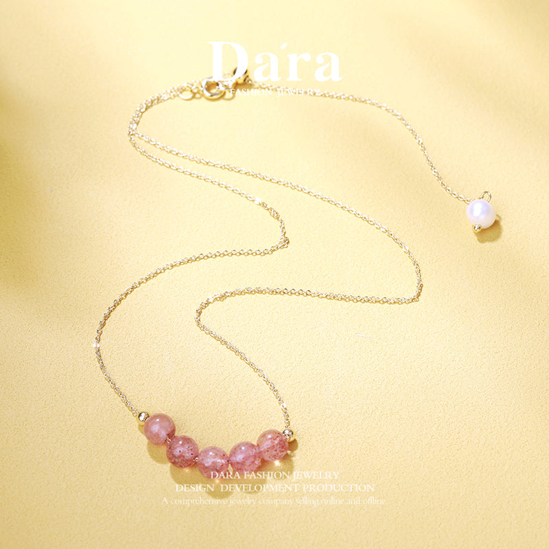 DARA/Dai La 8-9mm Strawberry Crystal Niche High-end Accessory Temperament Clavicle Chain X3614002