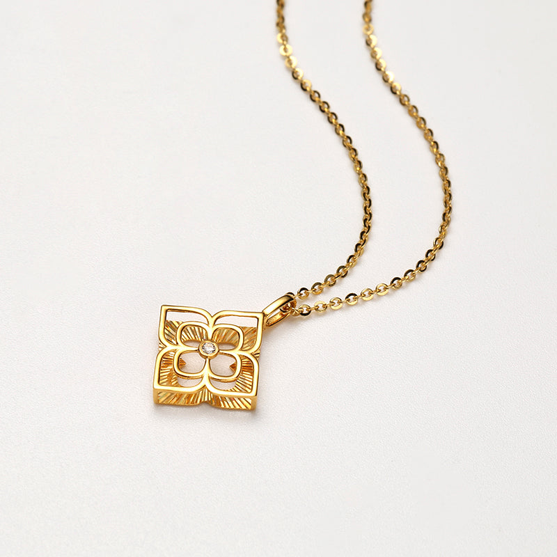 DARA 18K Gold Diamond Necklace KX1624001