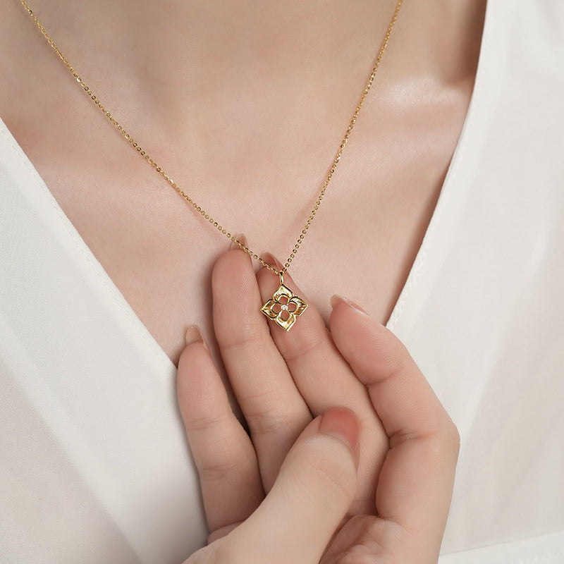 DARA 18K Gold Diamond Necklace KX1624001