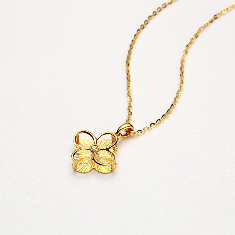 DARA 18K Gold Diamond Flower Design Necklace KX1628001